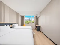 7 Days Inn (Zhenjiang Danyang Glasses City Golden Eagle Plaza Danjin Road Flagship Store)
