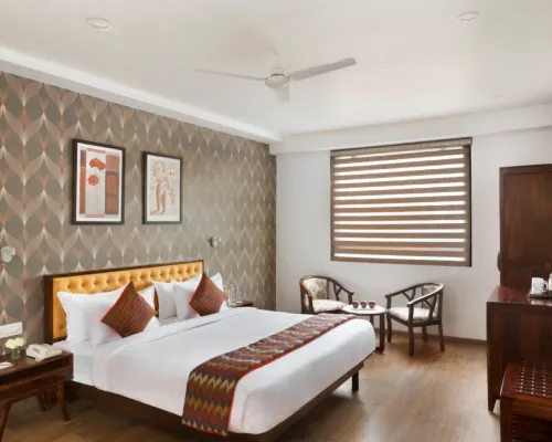 Click Hotel Jaipur, Raja Park Hotels near Pink Square Mall