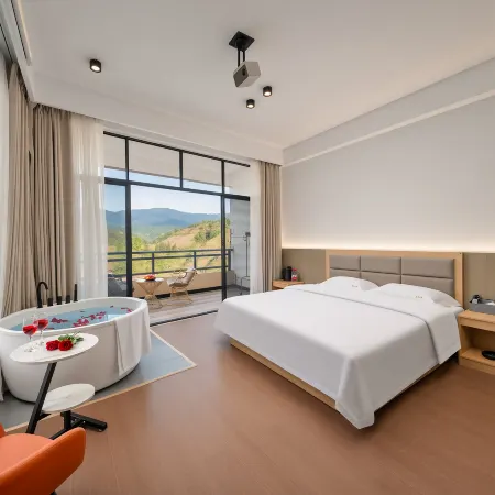 Famous Arrival Homestay (Longsheng Longji Terraced Fields Jinkeng Dazhai)