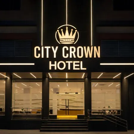 City Crown Hotel Отели рядом с достопримечательностью «Стадион «Ухуру»»