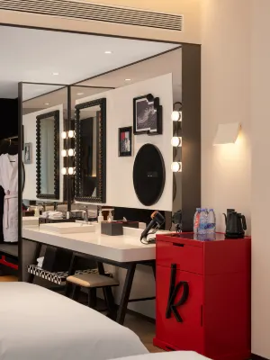 Radisson RED Datong