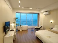 Oriental Erlihai Youth Hostel