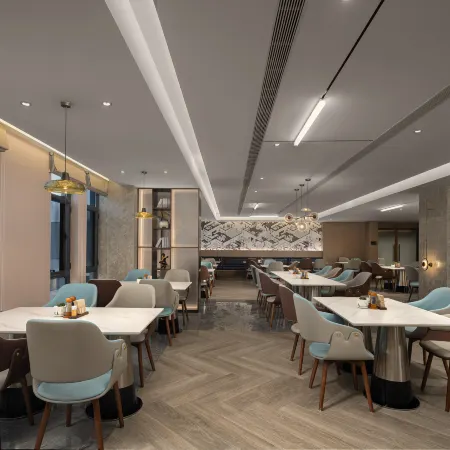 Hotan Jincheng Plaza Wanda Moments Hotel