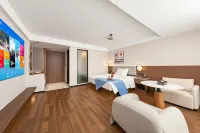 Fenglinwan Homestay (Xingyi Wanfenglin Airport High-Speed Rail Station) - balcony