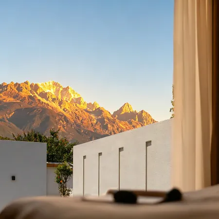 Yulong Mountain The Alpenglow Resort