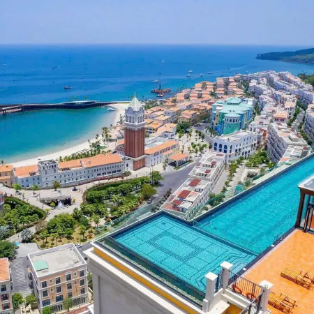 Pearl Vista Luxury Serviced Apartment Sea View & Fireworks View