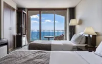 Hotel Maremons - balcony