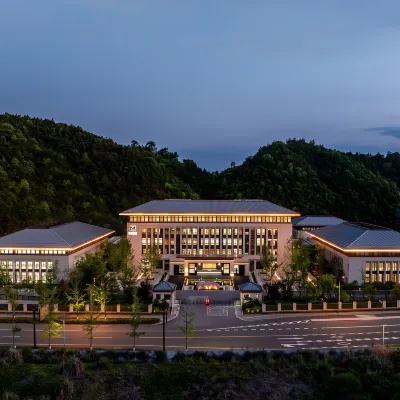 Lakeside Zhige Resort, Qiandao Lake Hotels near Qiandao Lake Scenic Area (Southeast Lake Area)
