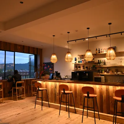 Private Hot Spring Homestay with Frontline Sea View, Star Tide Sea, Fishing Village of Lashihai Hotels near Lashihai Wetland Park