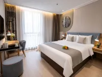 Yijia Hotel (Xinyi Railway Station Nanjing Road) - 2 Yıldız