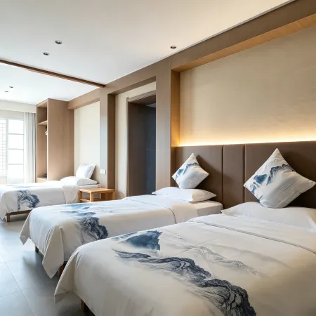 Danxia Gate Courtyard Hotel