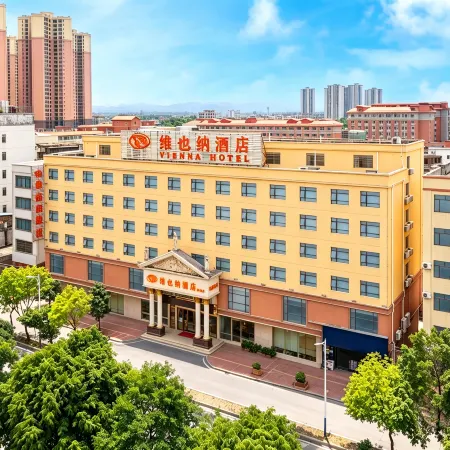 Vienna Hotel (Luoding Luocheng Branch)