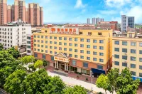 Vienna Hotel (Luoding Luocheng Branch) - parkir