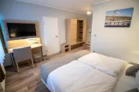 Wolfsburg Fallersleben Hotel by Belvilla - Wifi