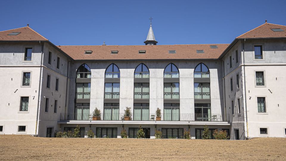 La Chapelle Hotel