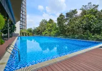 Clio 2 Modern 3BR | Near IOI Mall Putrajaya, MAEPS & Hospitals Serdang - Swimmingpools