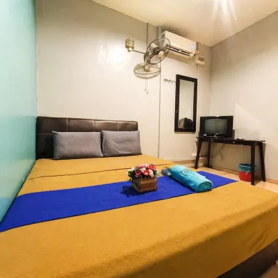 Ghazrins Hotel Dataran Larkin - 2-Star