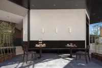 FU CHUN SHAN JU HOTEL - parking