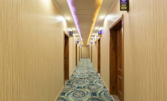 City 118 Select Hotel (Wuyi New Century Shopping Plaza)