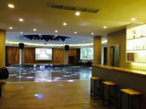 Haiyan Nanbei Lake Jinniushan Manor