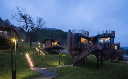 Trip.com Group Country Retreats (Shaanxi Foping) Отели рядом с достопримечательностью «Foping Panda Valley»