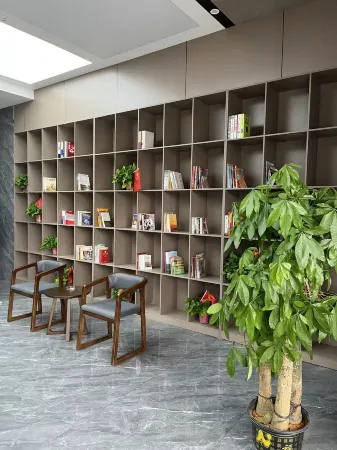 Jingkai District Philly Hotel (Zhoujiang Branch) Отели рядом со станцией Pingxiang North Railway Station