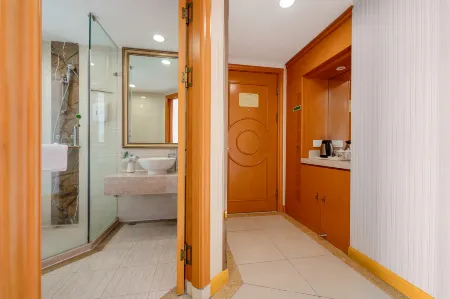 Vienna International Hotel (Dandong Jiangjing Zhidu)