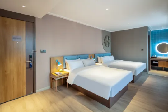 Homeinn · neo (Lvliang Xiaoyi Yong'an Road Financial Center)