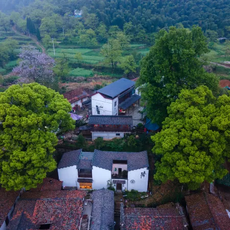 Yisu · Dongping Yinshi Inn