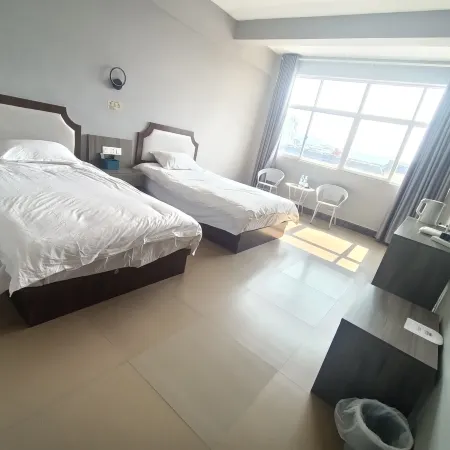 Jinggu Hongyu Hotel