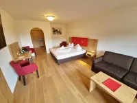 Das Alpin - Hotel Garni Guesthouse Hotels in Soll