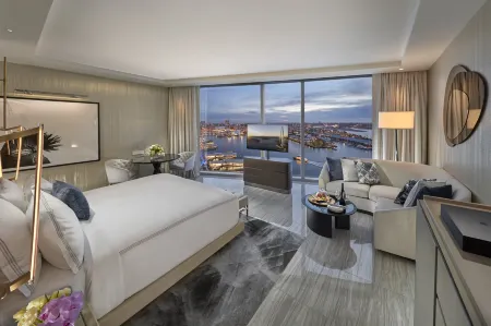 Crown Towers Sydney Отели рядом с достопримечательностью «The Cenotaph»