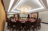 Luoshan Junfu Hotel فنادق في لوى شان