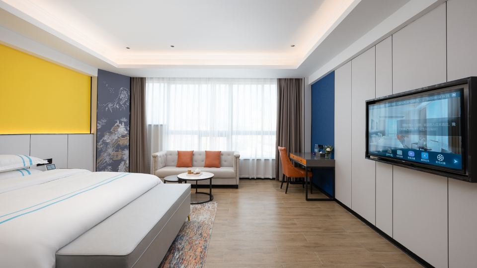 Blue Ocean Intelligent Hotel (Fuling Railway Station Renren Ledu Huicheng Branch)