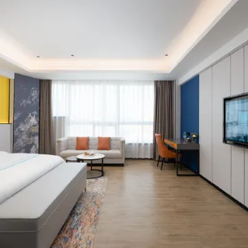 Blue Ocean Intelligent Hotel (Fuling Railway Station Renren Ledu Huicheng Branch)