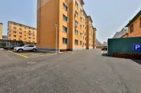 7 Days Inn(New 7 Days Jinzhou Yixian Branch) - Pysäköinti