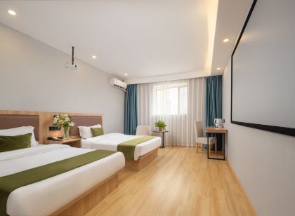 Four Seasons Hotel (Huai'an Huaihai North Road No.1 People's Hospital Branch)