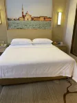 Vienna International Hotel (Yuhuan Wanda Plaza)