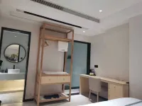Cenxi Bieyuan Homestay - Inns