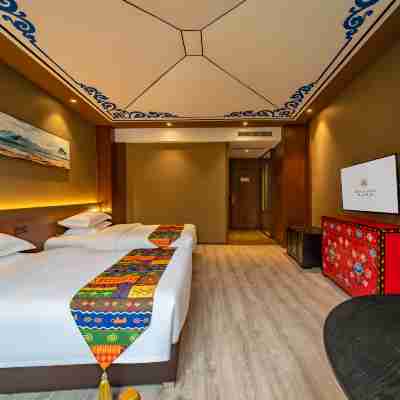 康定岷山太陽部落大酒店 Rooms