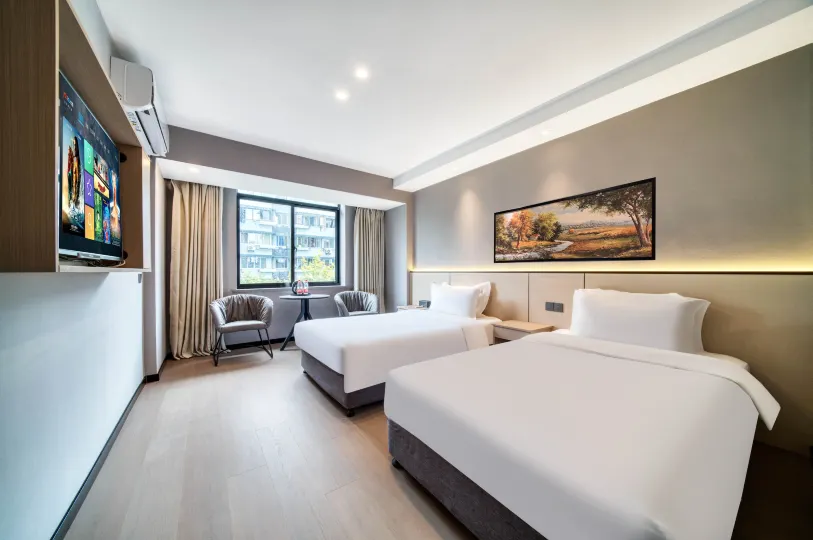 Marinepoem Hotel (Fengqi Road)