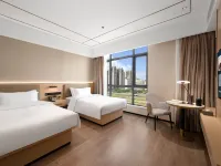 Platinum International Apartments (Huiyang High speed Railway Station Xinghe COCO Store) Hotels near Danshui