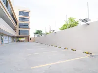 麥克坦紅樹林公寓 鄰近Freedive101的酒店