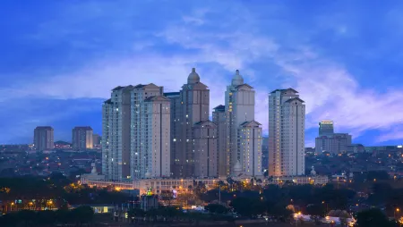 BW Kemayoran Hotel & Convention Powered by Archipelago Отели рядом со станцией Kemayoran Station