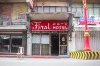 OYO 1011 First Hotel Hotels in Manila
