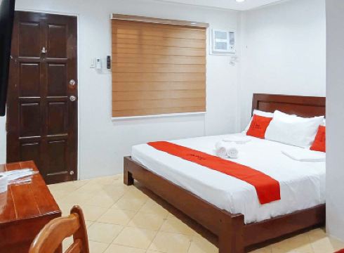 RedDoorz @ David's Travellers Inn Cavite