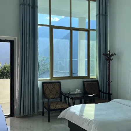 Lüli Homestay (Baoshan Baihualing)