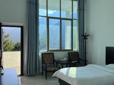 Lüli Homestay (Baoshan Baihualing) 바이화링/백화령 생태관광단지 주변 호텔