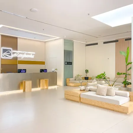 Hotel Langkasuka Langkawi Отели рядом с достопримечательностью «Площадь Орла»