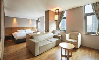 Mayplace Hotel